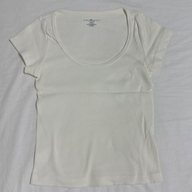 브랜디멜빌 아이보리 기본티셔츠