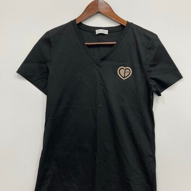 디올 브이넥 반팔