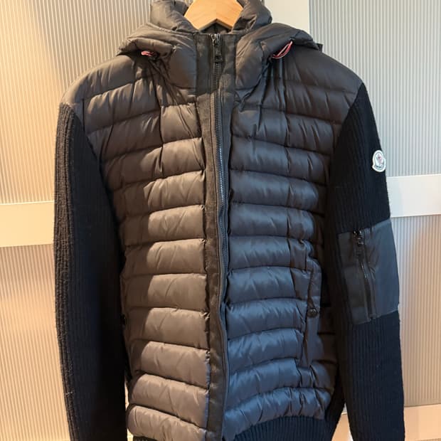 몽클레어 후드 니트 패딩