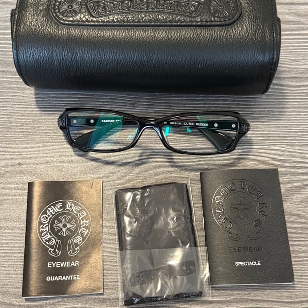 크롬하츠 더치러더 Dutch Rudder 안경