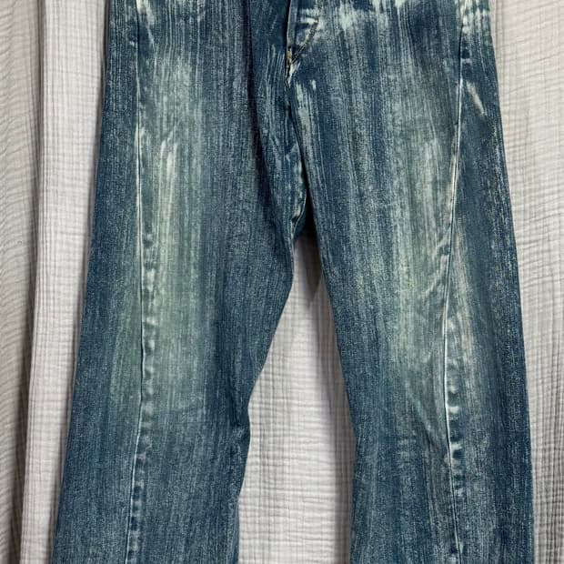 스트리키워시, 레인워시 1세 엔지니어드 진 리바이스