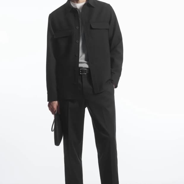 [새제품] COS 크롭 스트레이트 레그 트윌 트라우져 팬츠 블랙 48