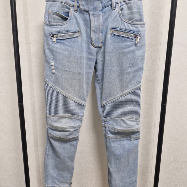 [29] 발망 신형 FW24 라이트 워싱 바이커 데님 진