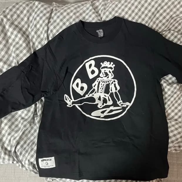 빌리어네어 보이즈클럽 긴팔 m사이즈 판매합니다