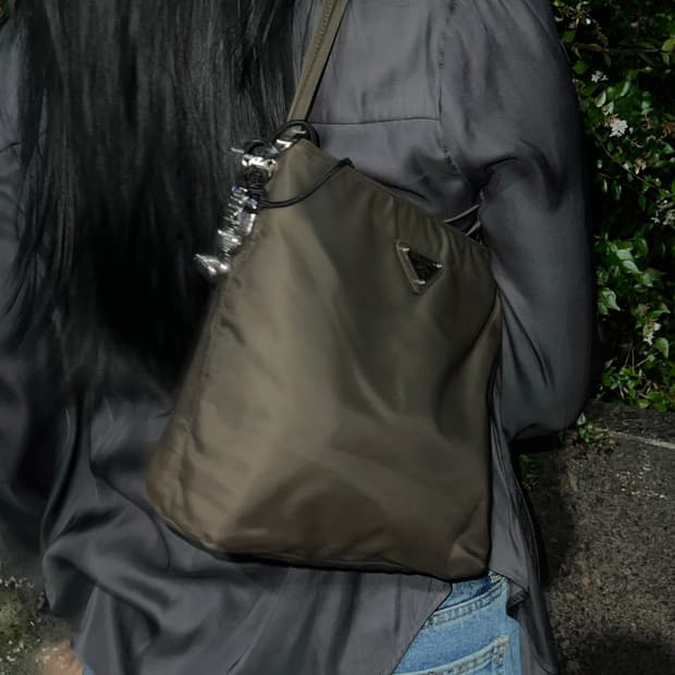 프라다 나일론 호보백 숄더백 브라운