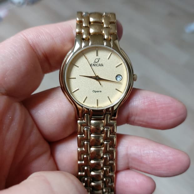 에니카 오페라 금장 남성 시계