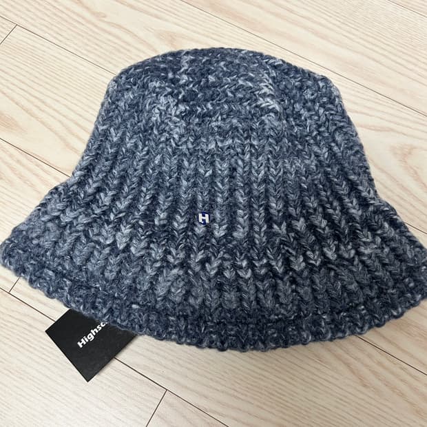 하이스쿨디스코 HSD 니트 버킷햇