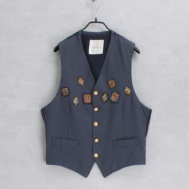 Karl Helmut _ wappen wool vest