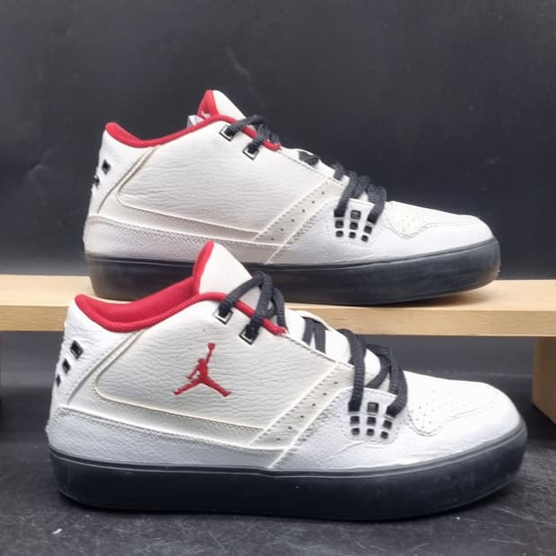 나이키 조던 플라이트 운동화 230