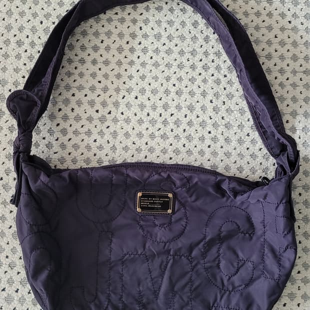 마크 제이콥스 남녀공용 토트백