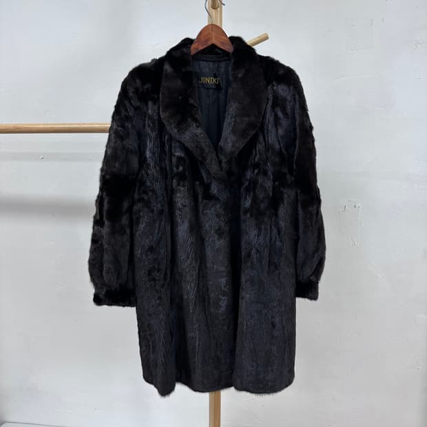 진도 JINDO 블랙그라마 밍크 코트 94-106-165 J26