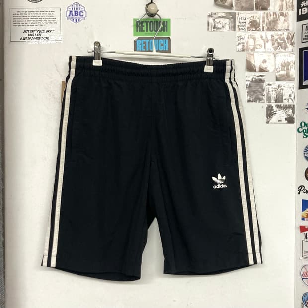 아디다스 나일론 삼선 쇼츠