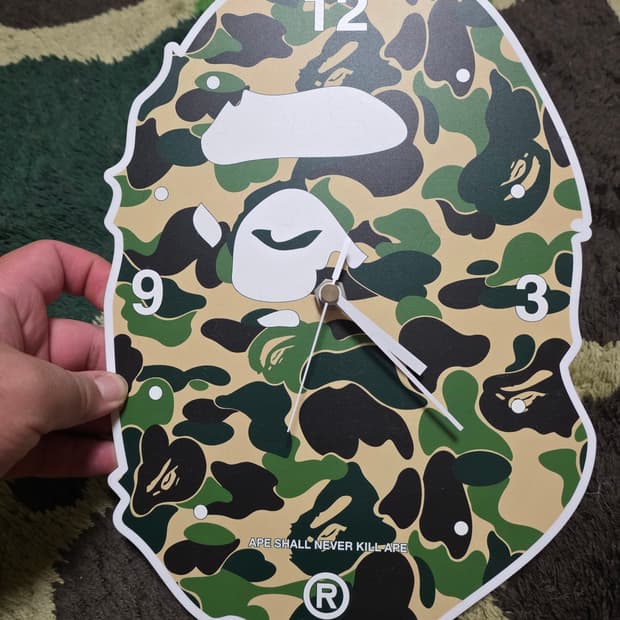 [OS] 베이프 ABC 그린카모 빅사루 벽시계