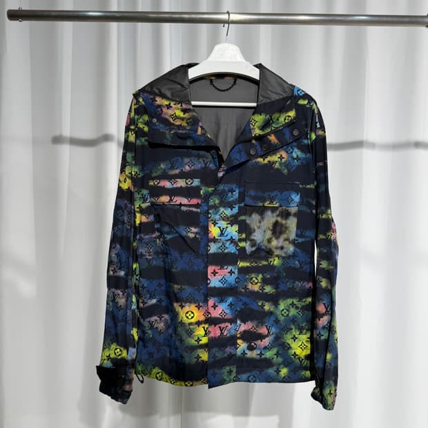 (46) 루이비통 타이다이 테크니컬 바람막이