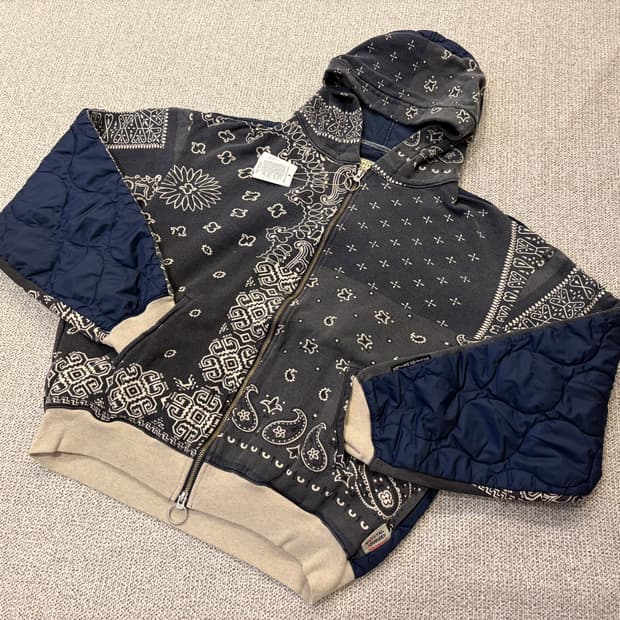 캐피탈 비부악 블랙 4사이즈 새제품 팝니다