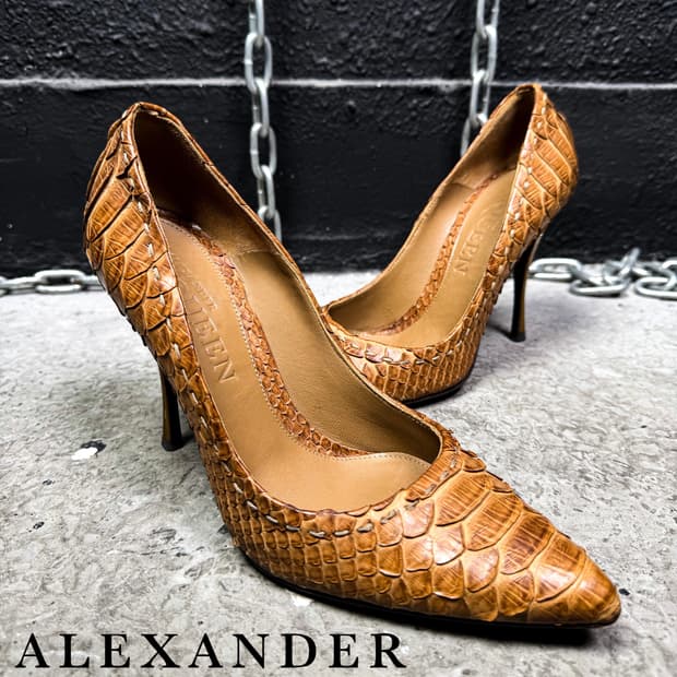 Alexander McQueen – Python Leather Heels