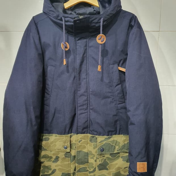 리복 클래식 다운패딩