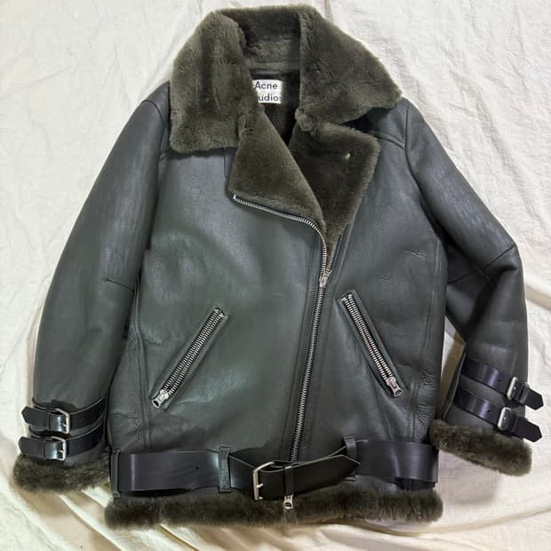 아크네스튜디오 벨로시티  무스탕 유니섹스