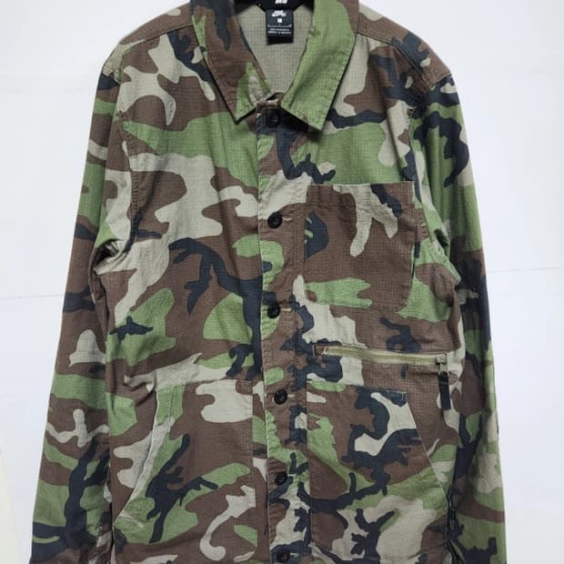 나이키 밀리터리 자켓 S사이즈