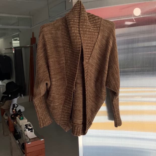 숏카라 울 가디겈