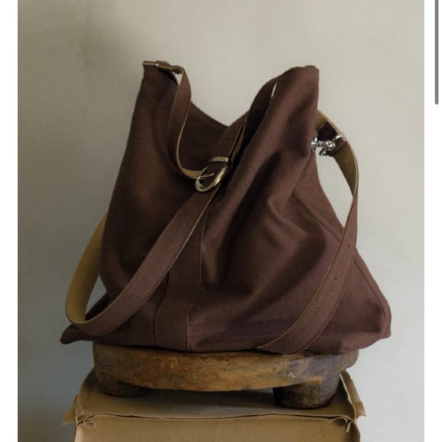 Maicl 마이클 ROVER BAG in dark brown