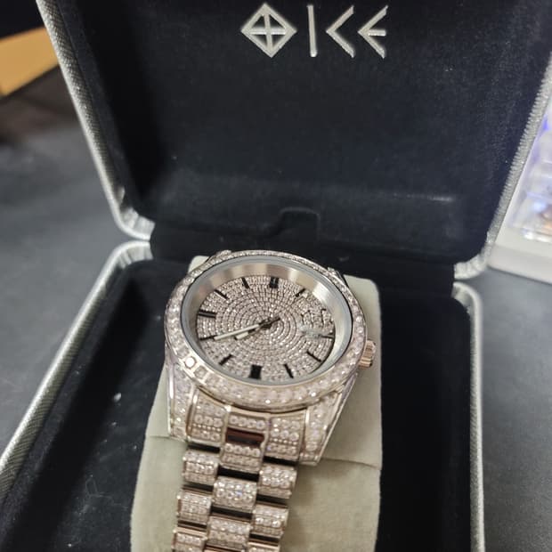 타이쿤즈 아이스쿠반 아이스아웃 티타늄 서브마리너 시계