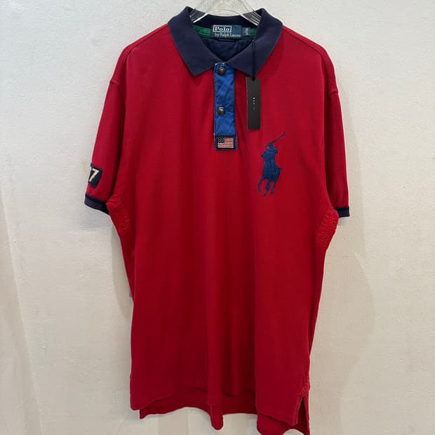 Polo collar red