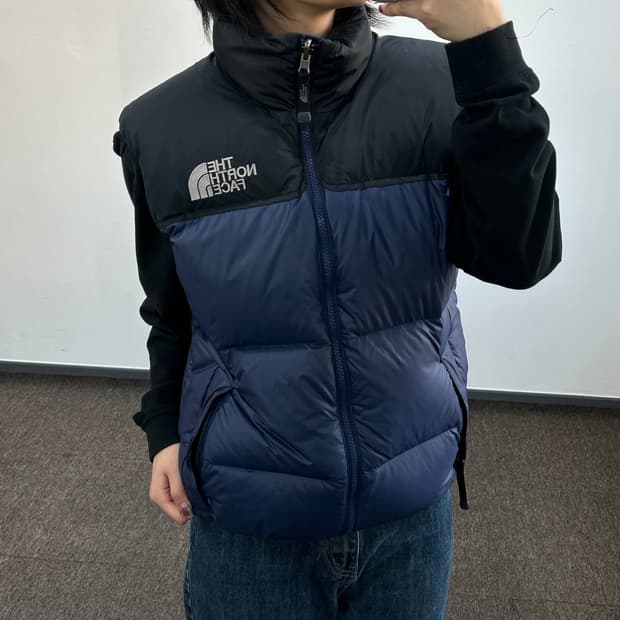 The north face 노스페이스 700 네이비 눕시푸퍼 패딩조끼 