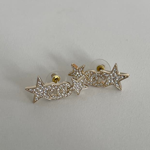 샤넬 코코마크 스타 라인스톤 귀걸이