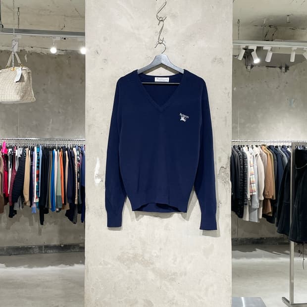 버버리 네이비 기마로고 V넥 울 니트