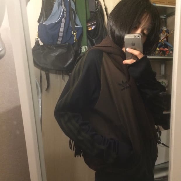 아디다스 카키 져지