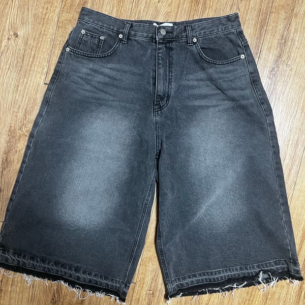 블랙 데님 와이드 반바지 L