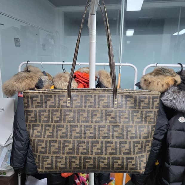 [특가][정품] 펜디 쇼퍼백 토트백