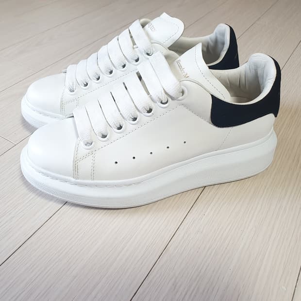 여225알렉산더맥퀸