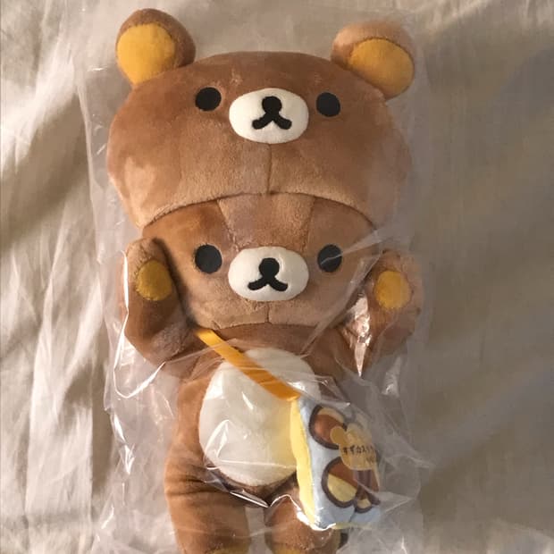 고전인형 탈을 쓴 리락쿠마 인형