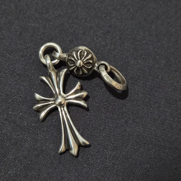 크롬하츠 원볼 타이니 크로스