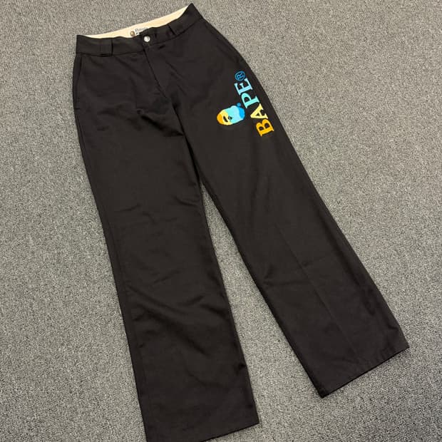S) 베이프 빈티지 로고 자수 워크팬츠