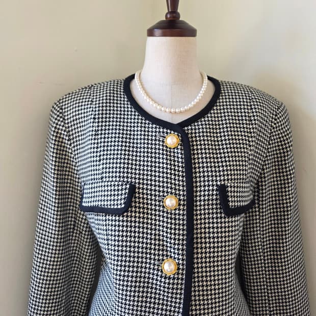 하운드투스 체크 금장 버튼 자켓