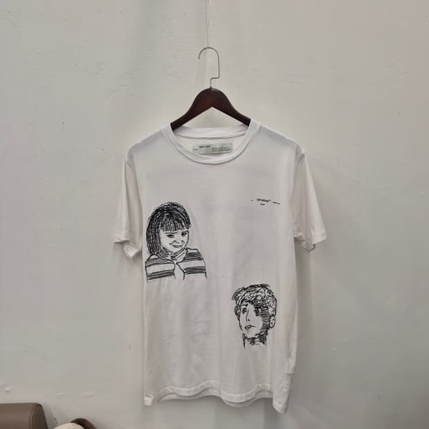 오프화이트 리틀걸 스케치 반팔티 L