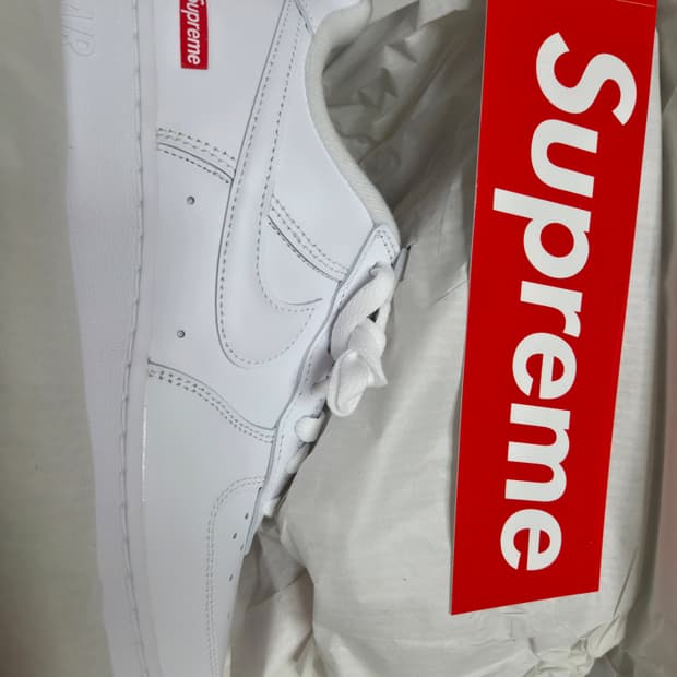 [240]나이키 슈프림 에어포스1 로우 화이트