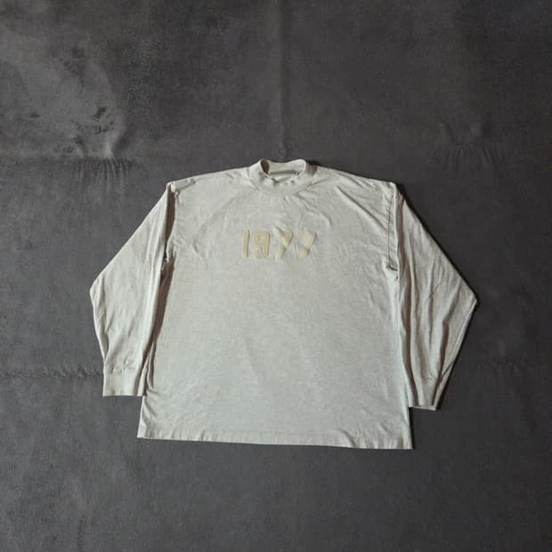 피어오브갓 에센셜 1977 오버 롱슬리브 긴팔 티셔츠 M 라이트오트밀