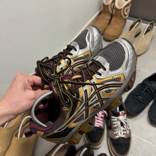 아식스 젤 퀀텀 키네틱 카본 퓨어 골드