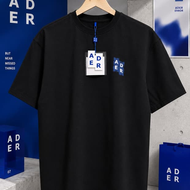 [새상품] 아더에러 시그니피컨트 TRS/BL Tag T-Shirt 04 