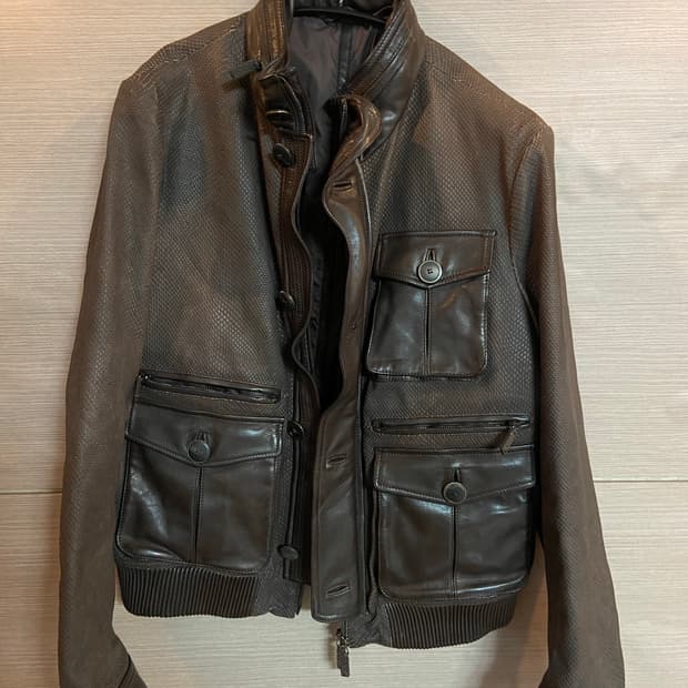 조르지오 아르마니 레더 자켓 가죽