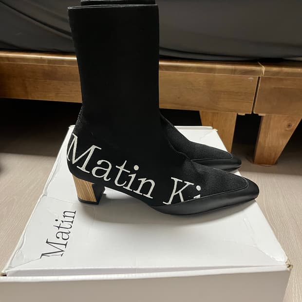 Matin Kim 마땡킴 로고 니트 앵클 부츠 240 새상품