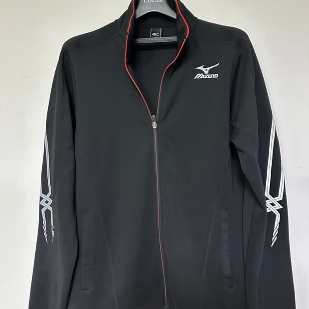 미즈노 블랙 트랙 자켓 L 사이즈