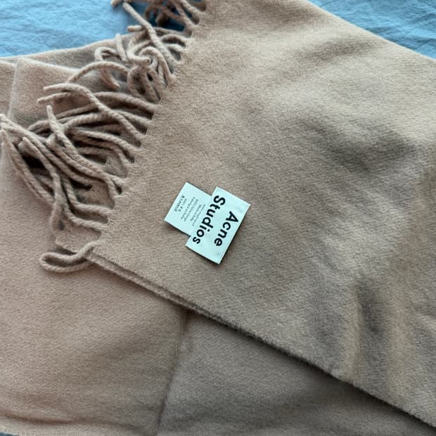 아크네 스튜디오 머플러/ 카멜 