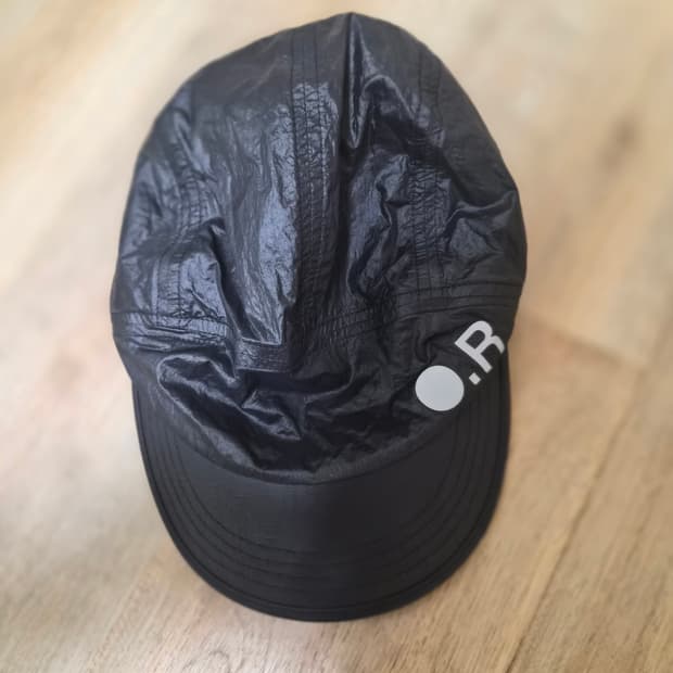 옵티미스틱 러너스 러닝캡