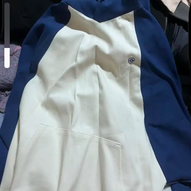 아더에러 나그랑 후드 a3