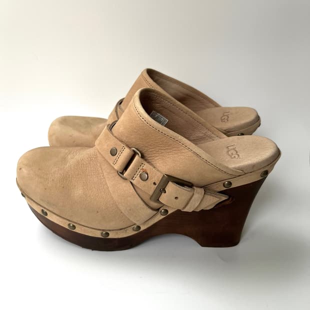 Vintage Ugg wedge mule